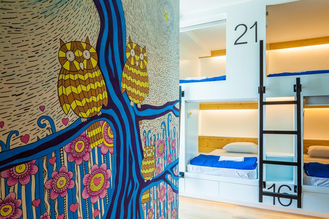Travel Light Hostel Pattaya Dış mekan fotoğraf