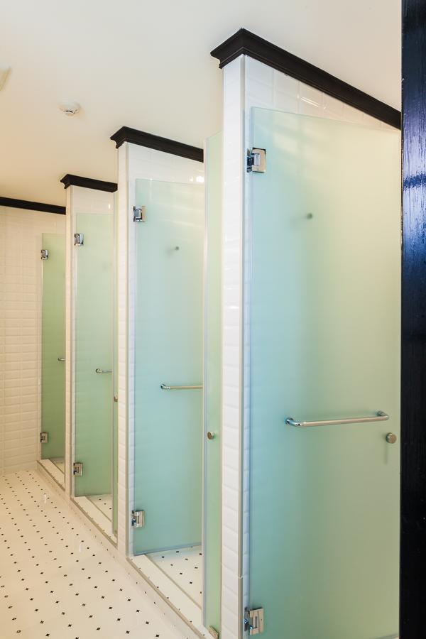 Travel Light Hostel Pattaya Dış mekan fotoğraf